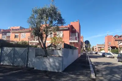 Villino a Schiera in vendita, Via Franco Gentilini, Roma