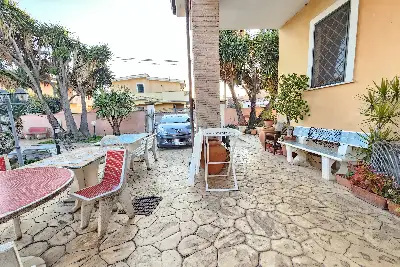 Villa Bifamiliare in vendita, Via Mar Nero, Pomezia