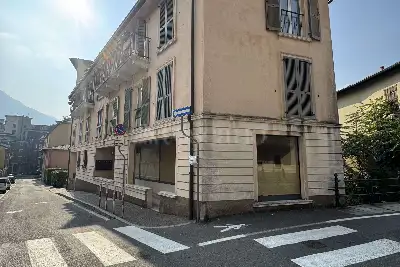 Negozio in vendita, Via Giuseppe Sirtori, Lecco