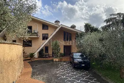Villa Plurifamiliare in vendita, Via Meringo Alto, Ripi