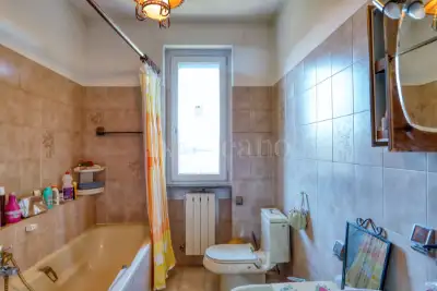 Casa in vendita, Via Statale, Marchirolo