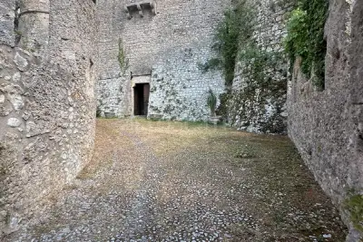 Palazzo in vendita, Via Pianillo, Balsorano