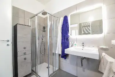 Casa in vendita, Viale Giulio Cesare, Como