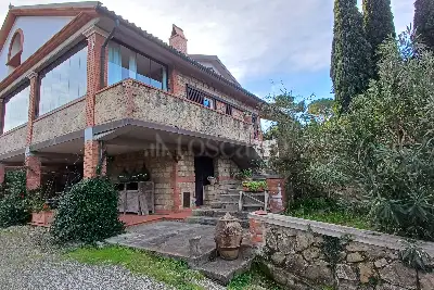 Villa Plurifamiliare in vendita, Massa  Marittima, Massa Marittima