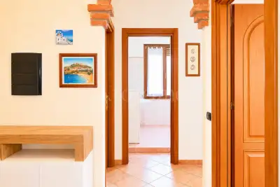 Casa in vendita, Via N. Tirale, Lonato del Garda