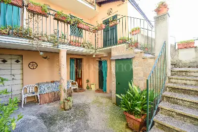 Casa Indipendente in vendita, Via Roma, Carate Urio