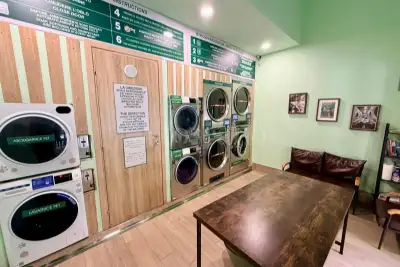 Attività Commerciale in vendita, Via Carlo Mirabello, Roma