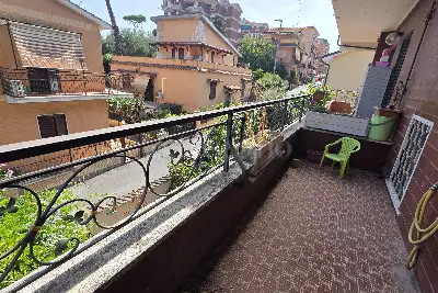 Villino a Schiera in vendita, Via degli Ossoli, Roma