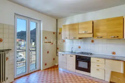 Casa in vendita, Via Statale, Marchirolo