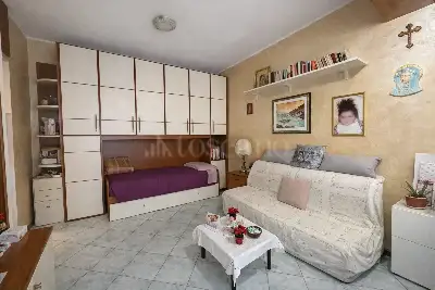 Casa in vendita, Via Bari, Milano