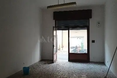 Negozio in affitto, Via Vespri, 61, Valderice
