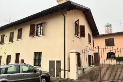 Casa in vendita, Via Tirandi, Brescia