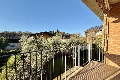 Villino a Schiera in vendita, Vicolo Brolo, Ponti sul Mincio