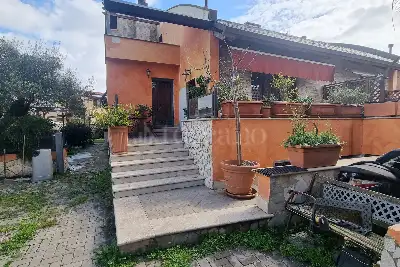 Villa Bifamiliare in vendita, Via Ugo Rellini, Roma