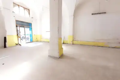 Negozio in vendita, Via Osanna, Brindisi