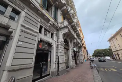 Negozio in vendita, Via Roma, Cagliari