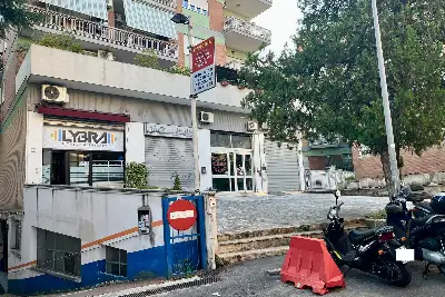Negozio in vendita, Via Giangiorgio Trissino, Roma