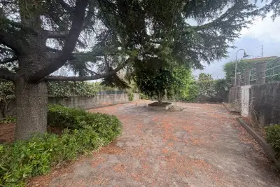 Casa Indipendente in vendita, Via Alcide De Gasperi, Pedara