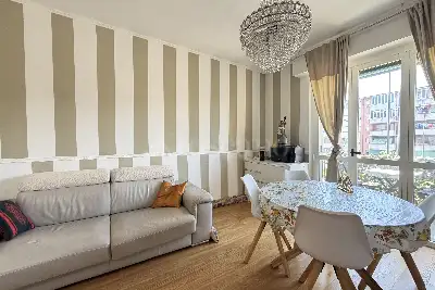 Casa in vendita, Via Angelo Inganni, Milano