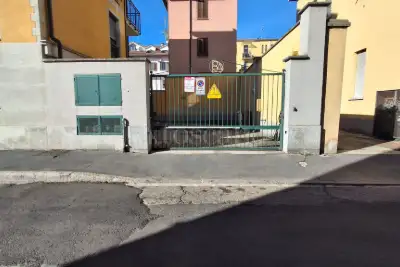 Box in vendita, Via XXIV Maggio, Corsico