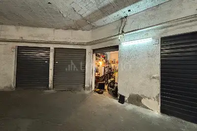Garage in vendita, Corso San Vito, Mascalucia