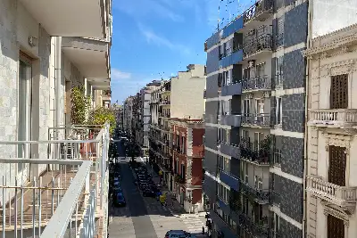 Casa in vendita, Via Roberto da Bari, Bari