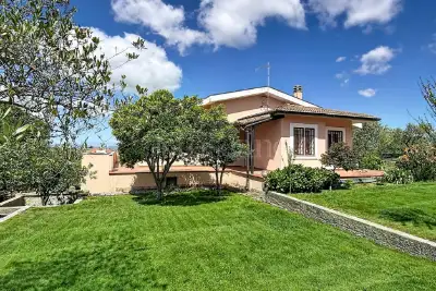 Villa in vendita, Strada Vicinale Monti Bianchinu 16, Sassari