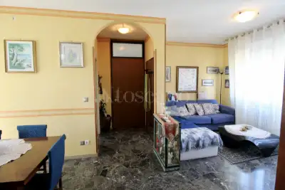 Casa in vendita, Via Montello, Pordenone