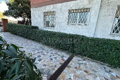 Magazzino in vendita, Viale della Bella Villa, Roma