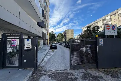 Box in vendita, Via Laetitia Abbaticola, Bari