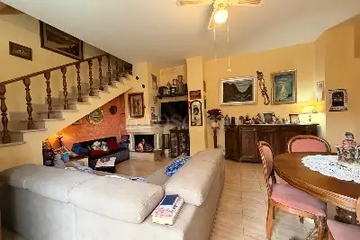 Palazzo in vendita, Via del Casale delle Pantanelle, Roma