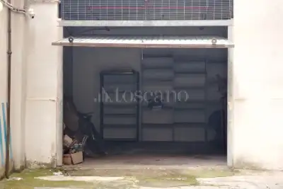 Box in affitto, Via dei Prati dei Papa, Roma