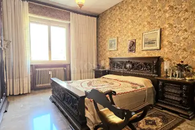 Casa in vendita, Via Montello, Brescia