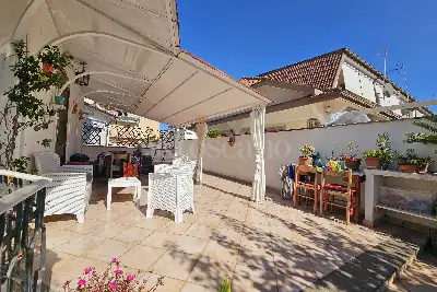 Villa Plurifamiliare in vendita, Via degli Argonauti, Pomezia