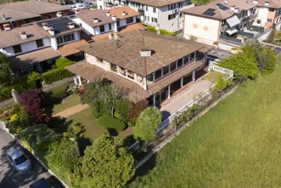 Villa in vendita, Via Aldo Moro, Provaglio d'Iseo