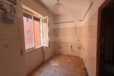 Casa in vendita, Via Piero Colonna, Roma