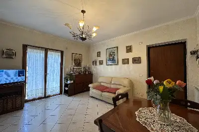 Casa in vendita, Via Bollate, Roma