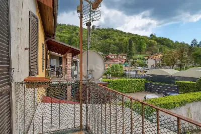 Casa in vendita, Via Statale, Marchirolo