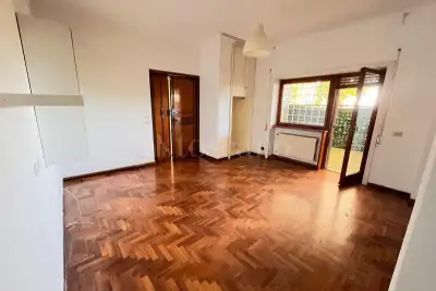 Casa in vendita, Via Quadroni, Roma