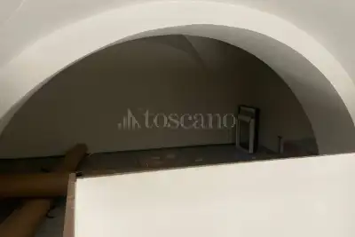 Negozio in affitto, Via Etnea, Gravina di Catania
