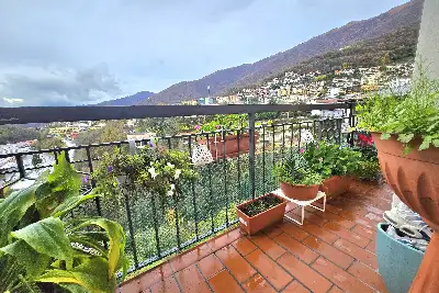 Casa in vendita, Via Giacomo Leopardi, Lumezzane