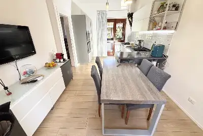 Villino a Schiera in vendita, Via Francesco Bartolomeo Rastrelli, Roma