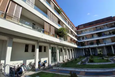 Casa in vendita, Via Giovanni Segantini, Milano