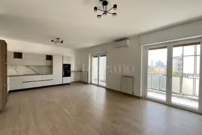 Casa in vendita, Via Giovanni Cagliero, Milano