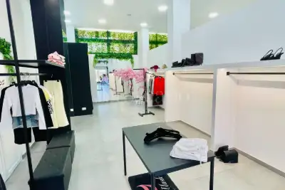 Attività Commerciale in vendita, Via Enrico Pestalozzi, Roma