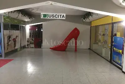 Negozio in affitto, Via Tiburtina, Avezzano