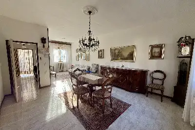 Villino a Schiera in vendita, Via San Francesco d'Assisi, Collebeato