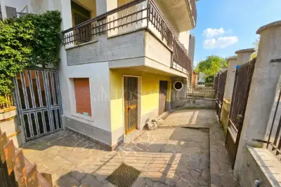 Casa Indipendente in vendita, Via Scuole, Nave