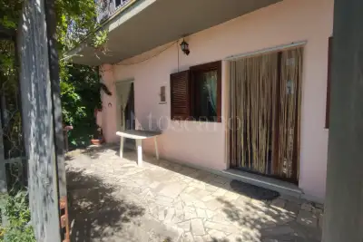 Villino a Schiera in vendita, Via dell'Aquila 13, L'Aquila
