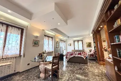 Casa in vendita, Via Edgardo Negri, Roma